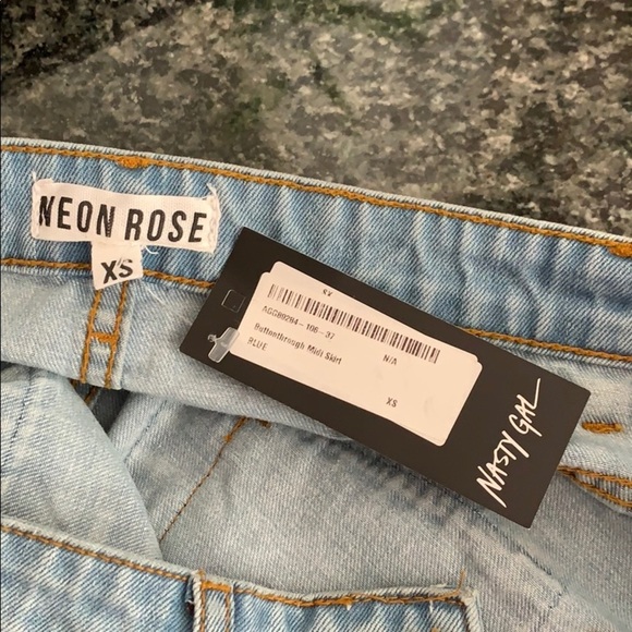 NWT Nasty Gal Button through Midi Skirt size XS - Picture 7 of 8